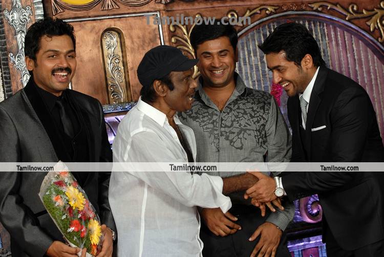  - goundamani-with-surya-karthi