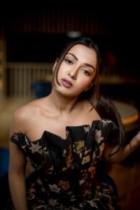 Read more about the article Catherine Tresa Latest Photos