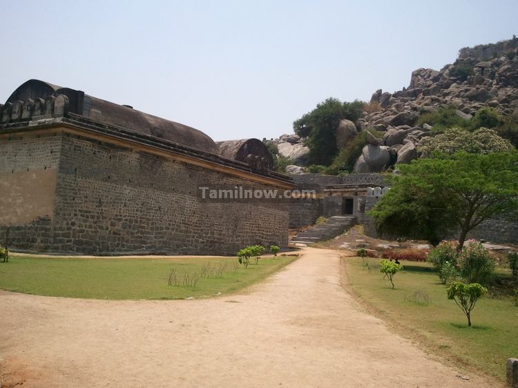 Entry to the top of Rajagiri Fort at Senji