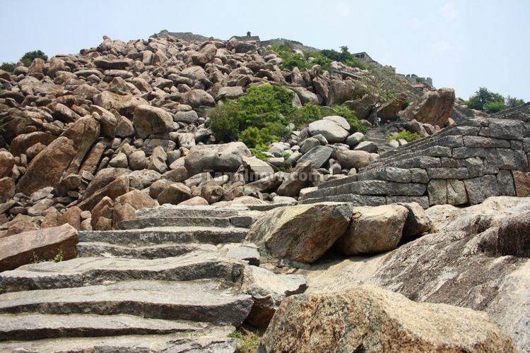 Queens Fort at Senji steps to the top