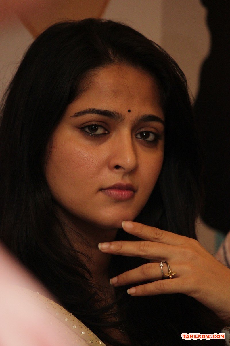 Anushka Photos 2348