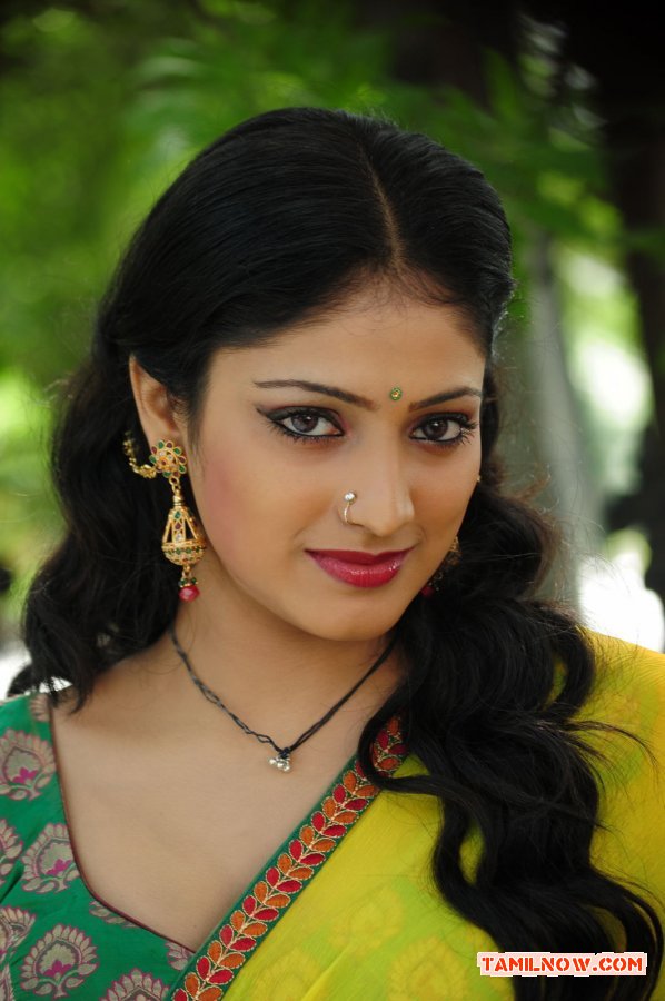 Haripriya 514 - Tamil Actress Haripriya Photos