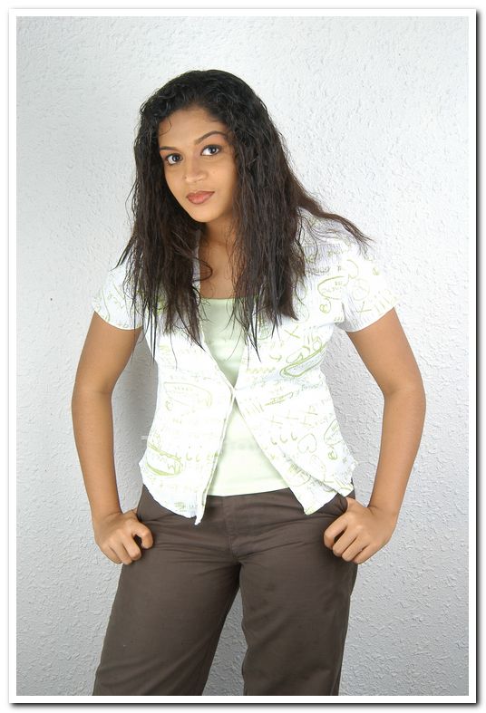 Actress Karthika 1