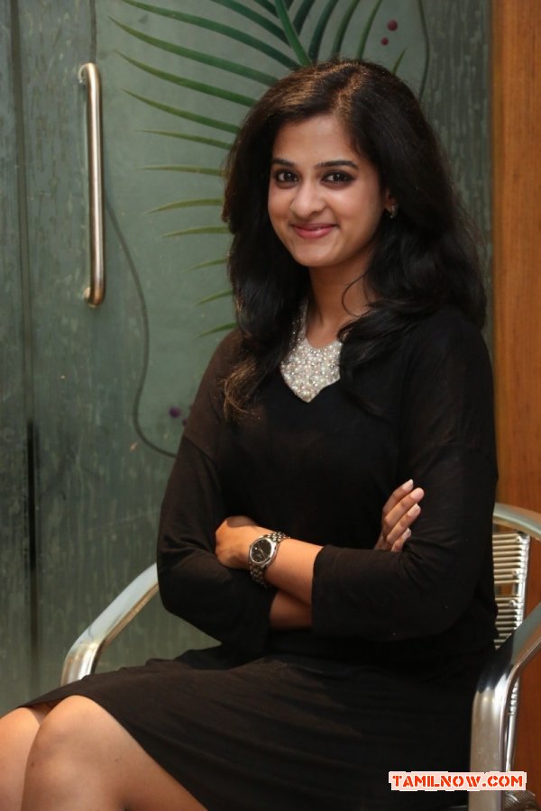 Tamil Actress Nanditha 4799