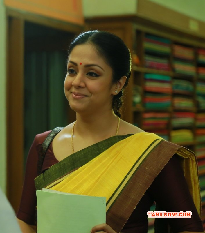 2015 Stills 36 Vayadhinile Film 1534