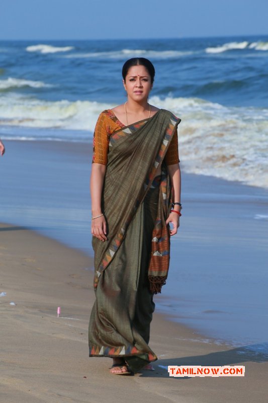 Images 36 Vayadhinile Tamil Movie 476