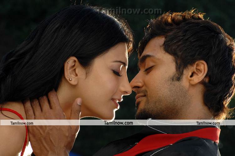 Surya Sruthihaasan In 7aam Arivu9