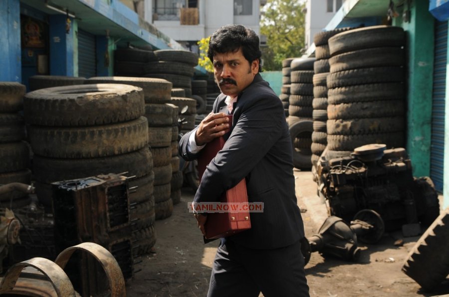 Aal Stills 7413