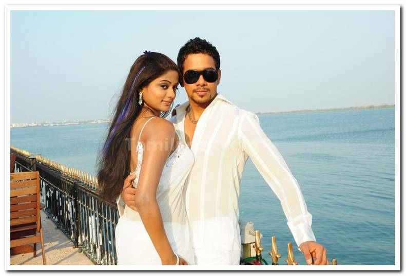 Priyamani And Bharath 20