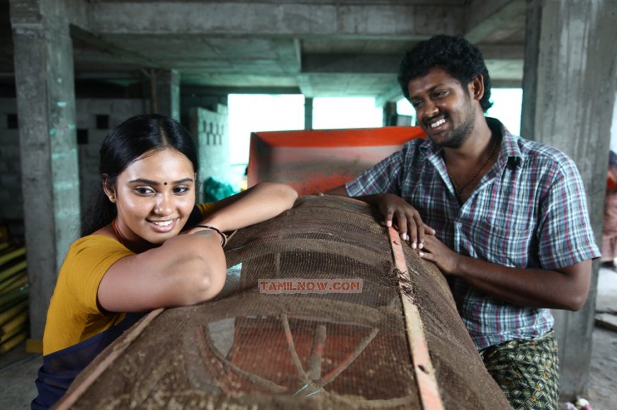 Tamil Movie Adithalam Stills 4687