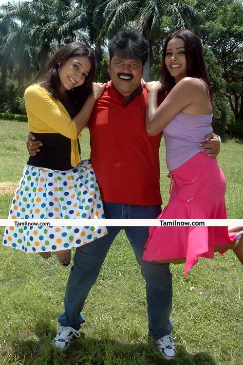 Aduthaduthu Still 12