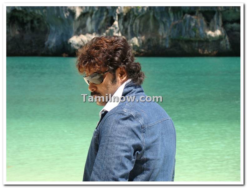 Sundar C Still 4