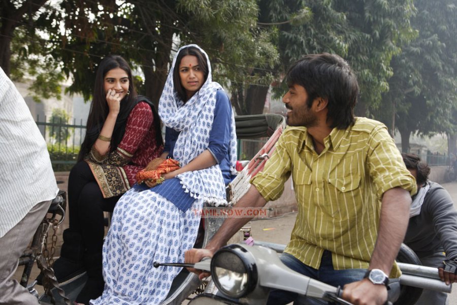 Sonam Kapoor Dhanush Starrer Ambikapathy 66