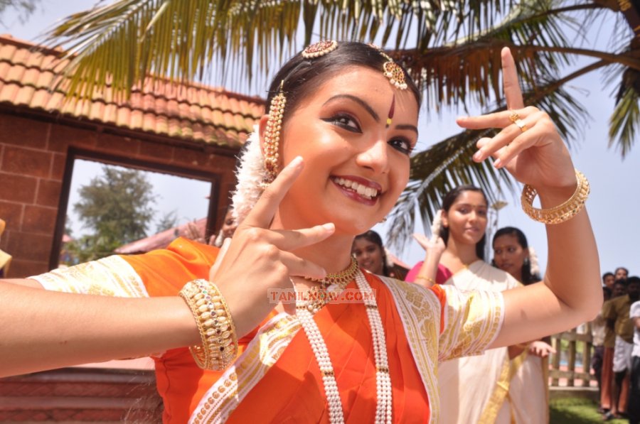 Saranya Mohan In Arundhati Vettai Movie 87