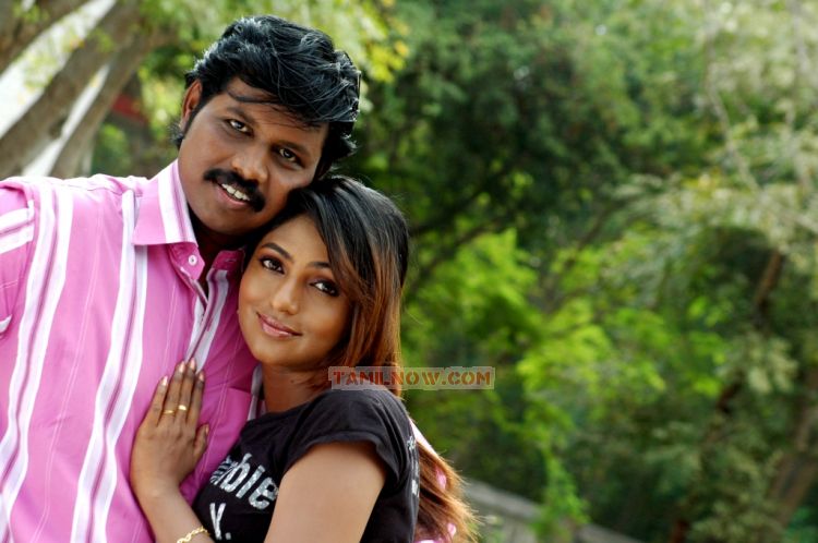 Jayan Vaikuntha And Sasha In Avan Appadithan 258