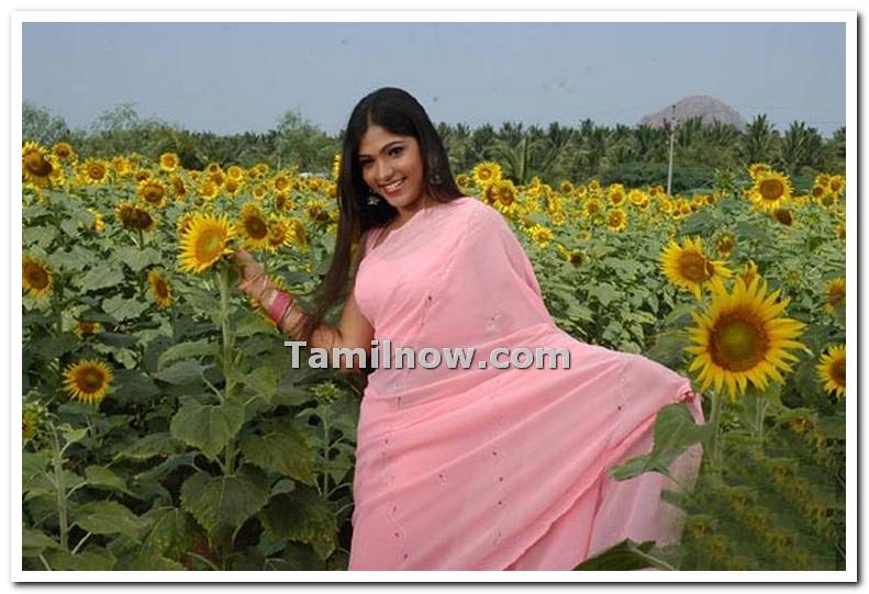 Actress Banu Photo 5