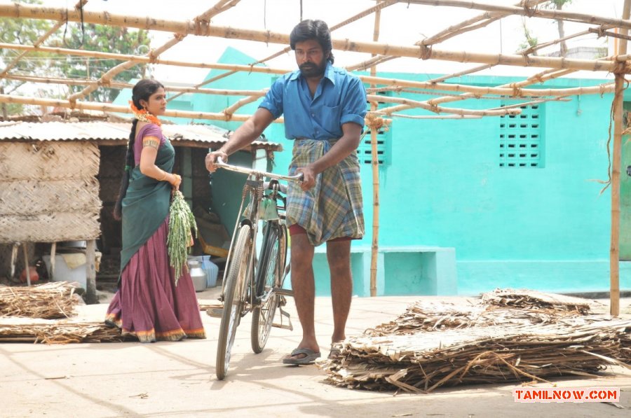 Azhagu Magan Stills 51