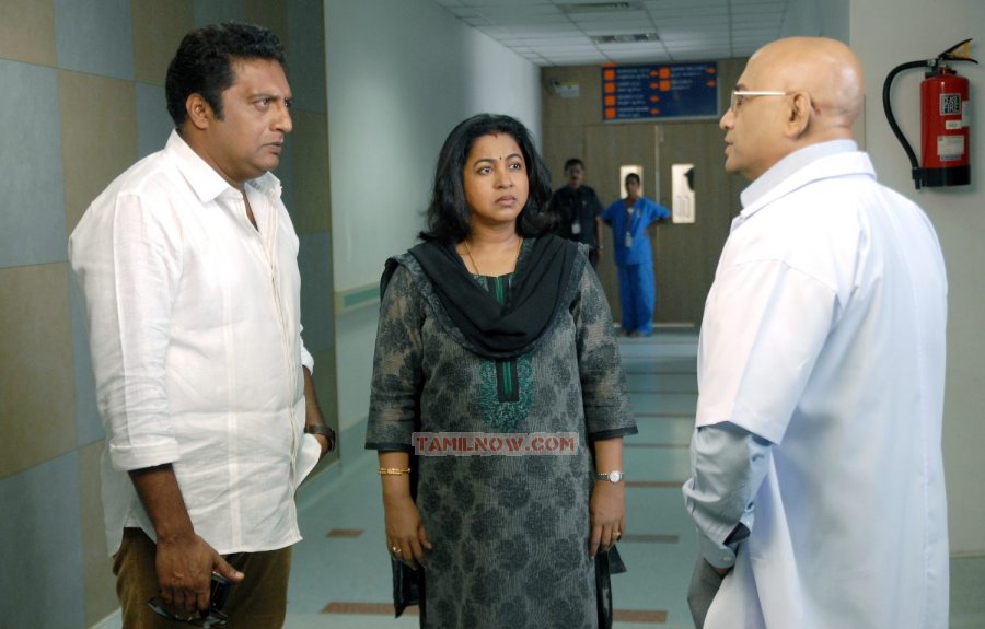 Prakash Raj And Radhika In Chennaiyil Oru Nal 610