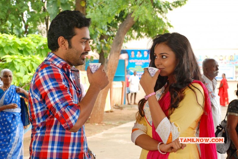 Aug 2015 Images Chikkikku Chikkikichi Tamil Movie 8614