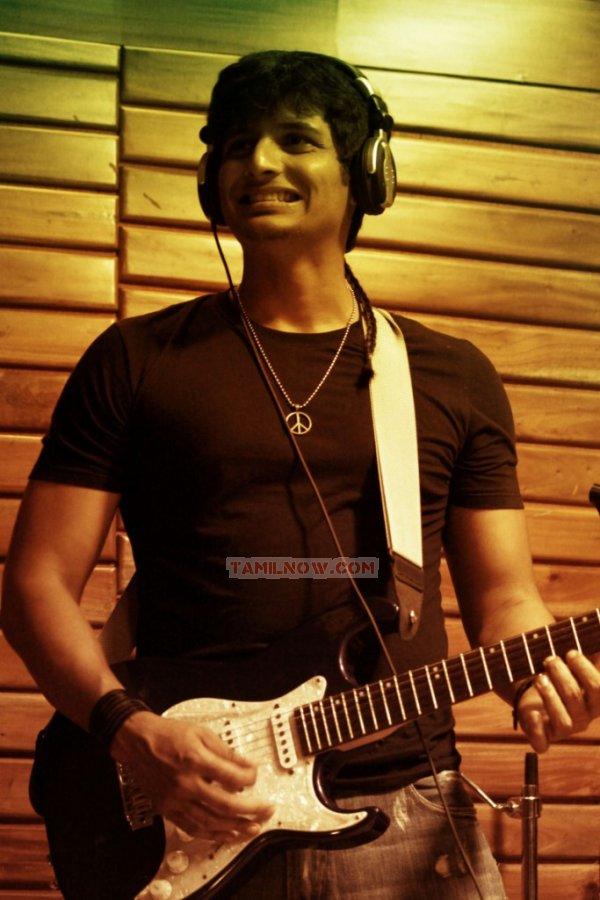 Jeeva In David Movie 320