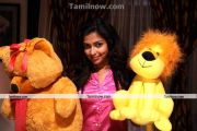 Amala Paul In Deiva Thirumagal 6