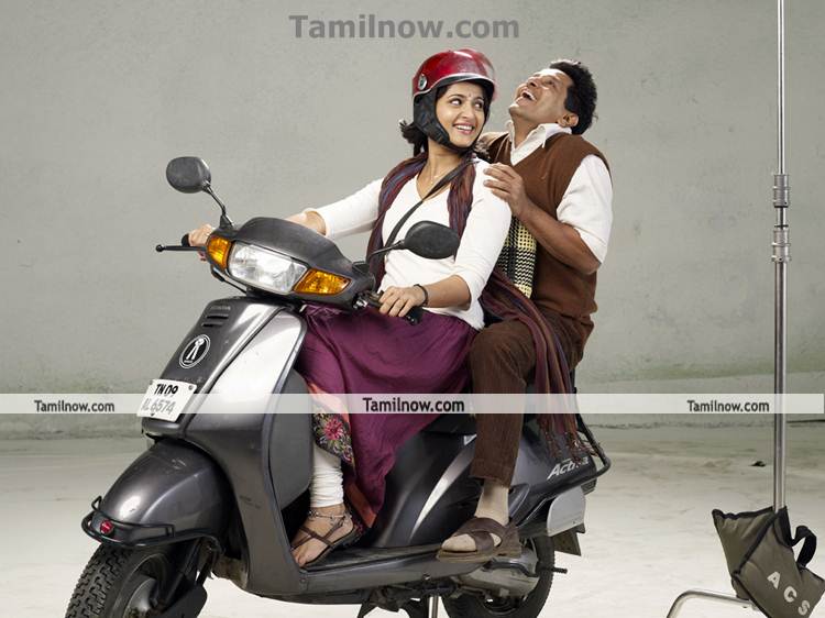 Vikram Anushka In Deiva Thirumagal Photoshoot 2