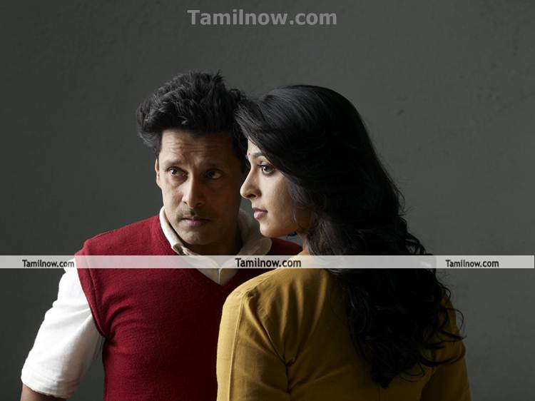 Vikram Anushka In Deiva Thirumagal Photoshoot 6