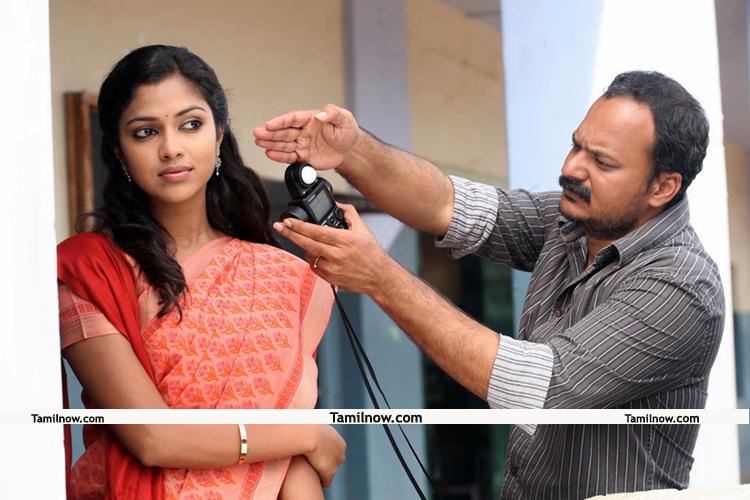 Amala Paul In Deiva Thirumagan Movie 4