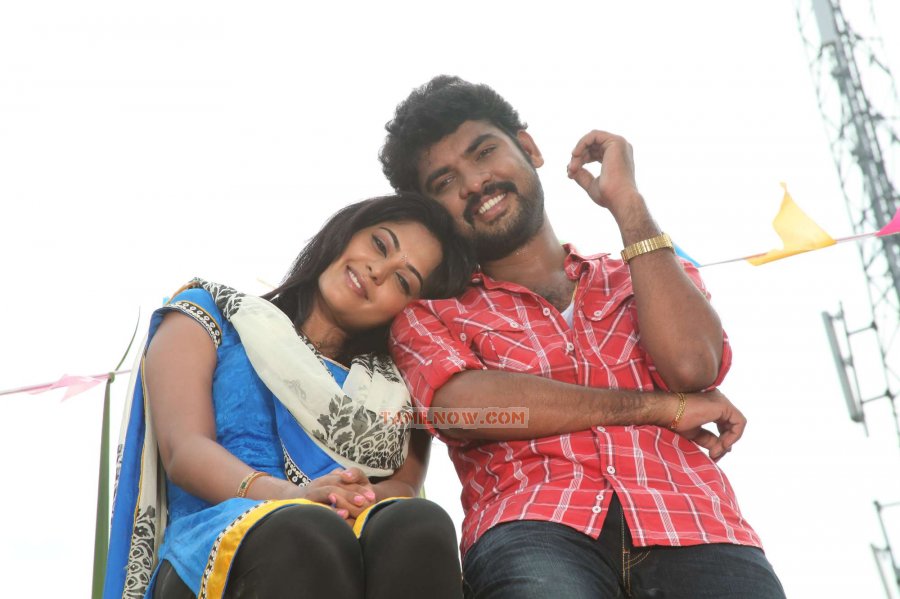 Movie Desingu Raja 4084