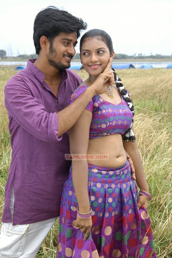 Tamil Movie En Kadhal Pudhithu 8611