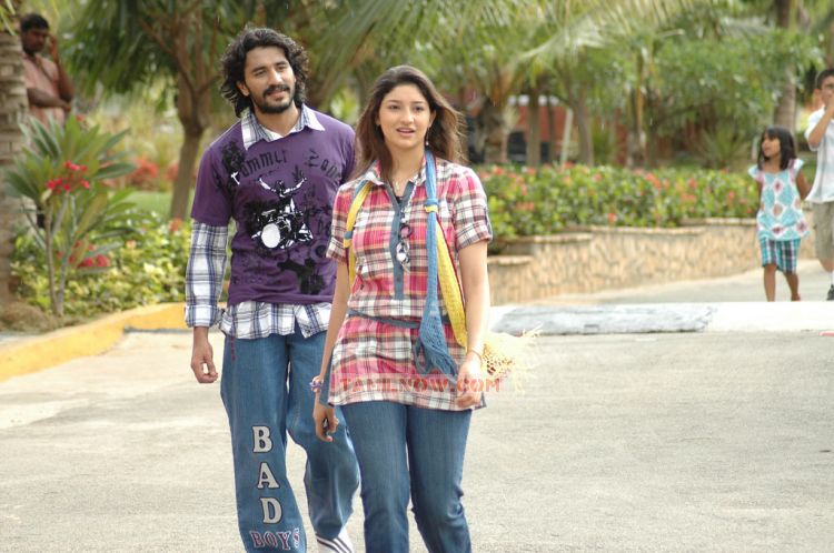 Movie Eppadi Manasukkul Vandhai 2794