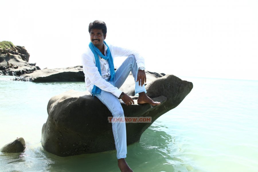 Ethir Neechal 6454