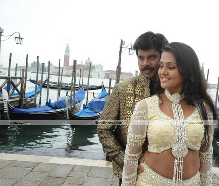 Ilaignan Movie Pics 7