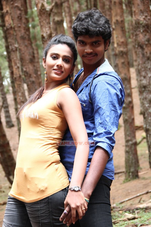 Hero Heroine Stills 37 937