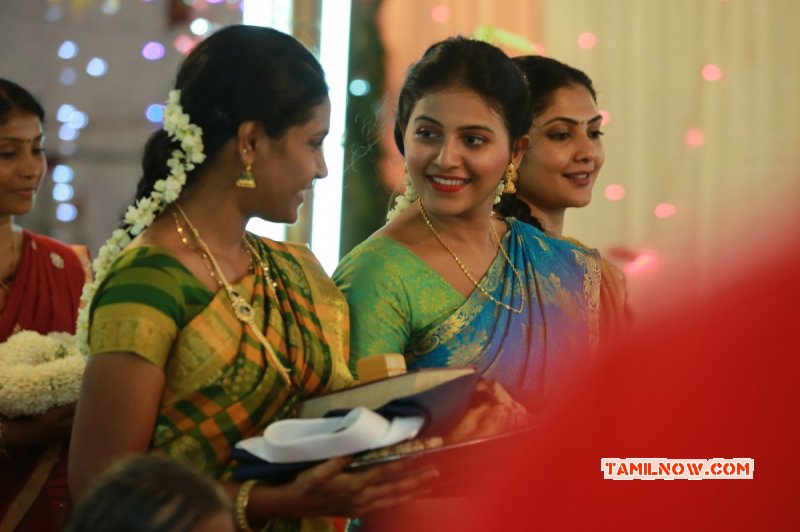 Actress Anjali In Iraivi Movie 940