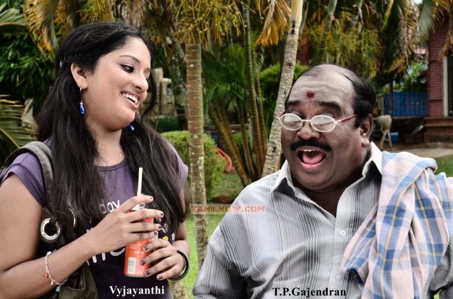 Vyjayanthi And T P Gajendran In Jamaai 417