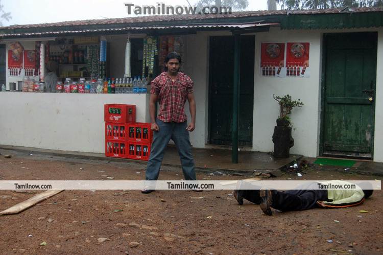 Vinoth Kumar In Kadhal Padhai 3