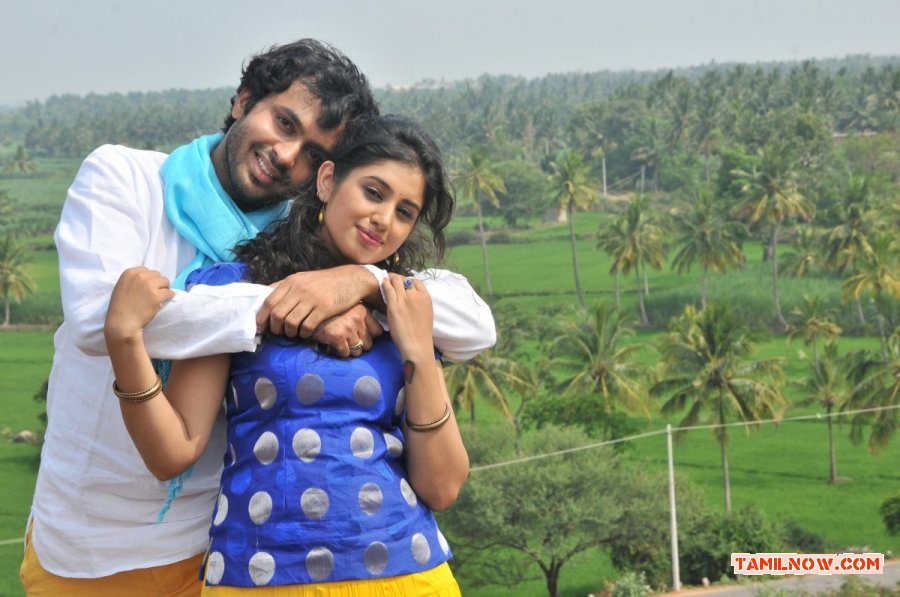 Kadhal Paithiyam Stills 4675