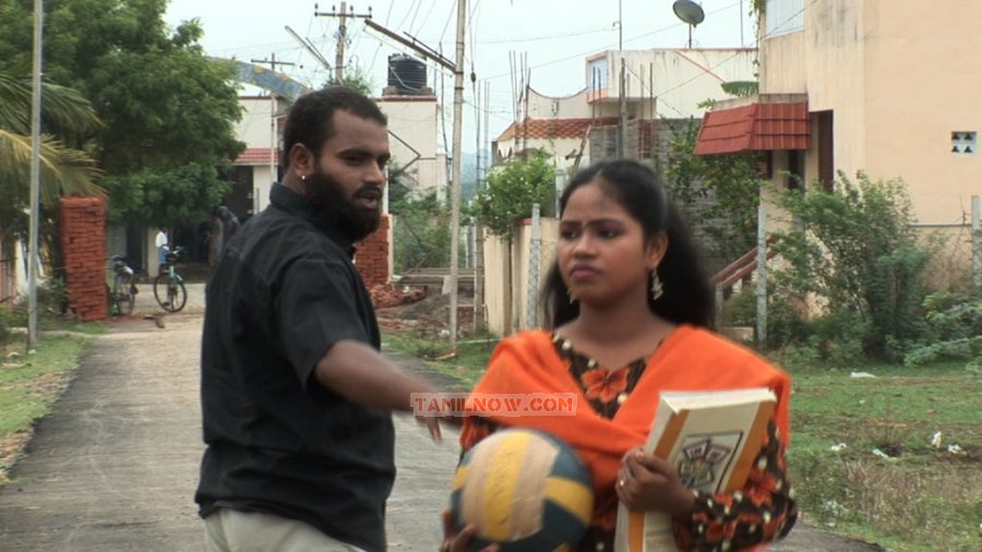 Movie Kadhal Pathivu 1704