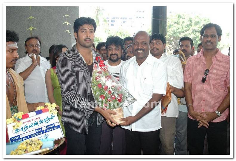 Kadhalan Kadhali Movie Pooja 03