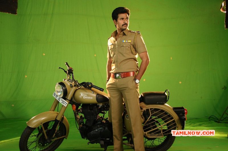 New Photo Siva Karthikeyan Kakki Sattai 355