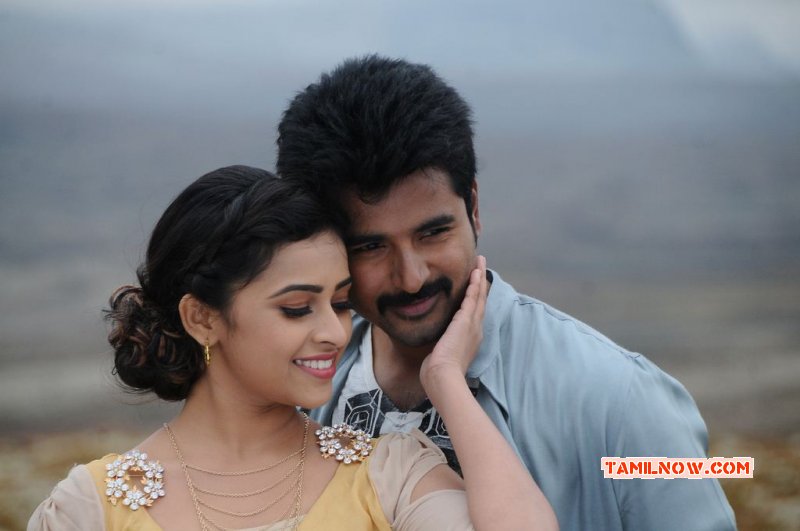 New Photo Siva Karthikeyan Sri Divya Kakki Sattai 714