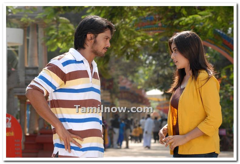 Nakul And Poorna Photos 3