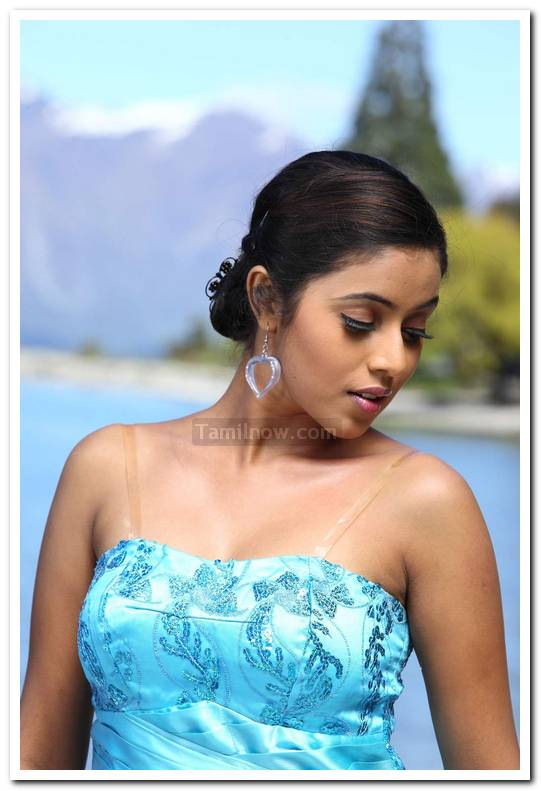 Poorna Still 10