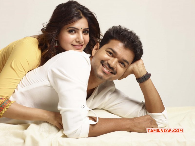 Vijay And Samantha Kaththi Cinema 207