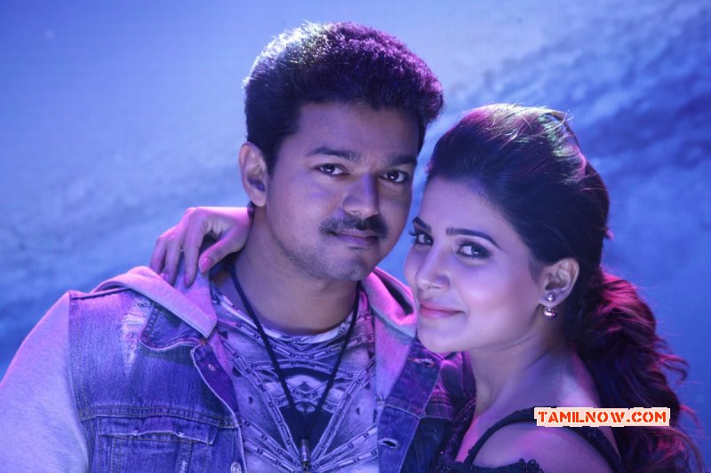 Vijay Samantha Movie Kaththi Image 476