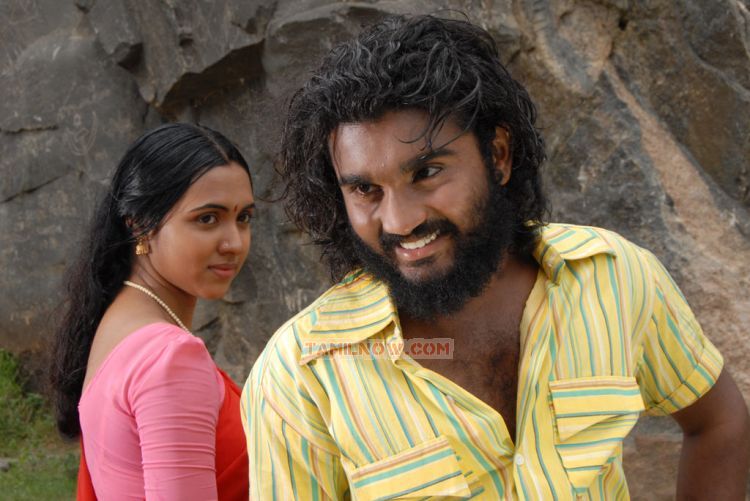 Tamil Movie Kizhakku Partha Veedu 9338