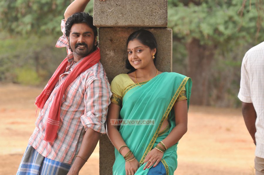 Tamil Movie Kozhi Koovuthu Stills 6973