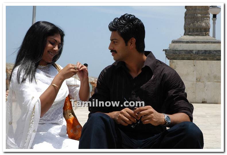 Kamalini Mukherji And Srikanth Still 2