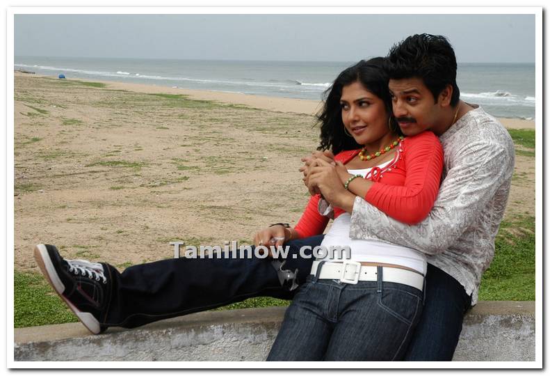 Srikanth And Kamalini Mukherji Photo 5